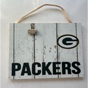 Packers Wall Decor with Clip - White and Black